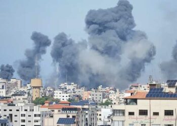 ഒന്നിച്ച് ഭീകരർ; ഹമാസിന് പിന്തുണയുമായി ഹിസ്ബുള്ള; ഗാസയിൽ ആക്രമണം കടുപ്പിച്ച് ഇസ്രയേൽ; ഭീകര നേതാക്കളുടെ വീടുകളും കേന്ദ്രങ്ങളും തരിപ്പണമാക്കി സൈന്യം