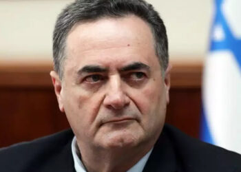 ഒരു സ്വിച്ചും ഓണാകില്ല; ഒരു വാഹനവും ഇന്ധനവുമായി ഗാസയിലേക്ക് കടക്കില്ല; മനുഷ്യത്വമുള്ളവർക്കേ സഹായം നൽകേണ്ടതുള്ളൂ; ബന്ദികളെ മോചിപ്പിക്കും വരെ ഉപരോധം തുടരും; ആരും ധാർമ്മികത പഠിപ്പിക്കേണ്ടെന്ന് ഇസ്രായേൽ