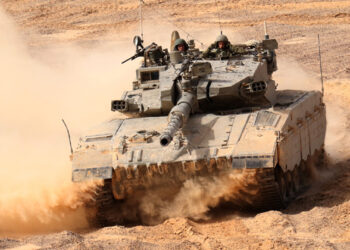 ടാങ്കുകളിലെ ഒറ്റയാൻ; ഇസ്രായേലിന്റെ കരുത്ത്; ഗാസ അതിർത്തിയിൽ ഹമാസിനെ പ്രതിരോധിച്ച് മെർക്കാവ ടാങ്കുകൾ