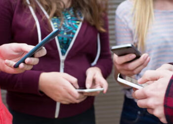 നാളെ മൊബൈൽ ഫോണുകൾ കൂട്ടമായി ശബ്ദിക്കും; വൈബ്രേറ്റ് ചെയ്യും; ആശങ്കപ്പെടേണ്ട; സംഗതി ഇതാണ്