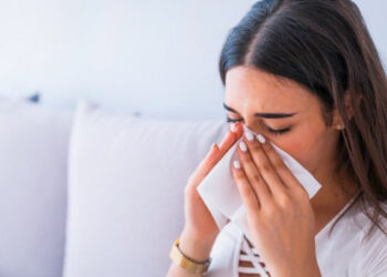 പതിവായി ജലദോഷവും തുമ്മലും ഉണ്ടോ? ; പരിഹാരം വീട്ടിൽ തന്നെയുണ്ട്