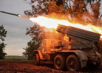 ചൈനയ്‌ക്കെതിരെ പ്രതിരോധ കവചം;  ഹിമാലയൻ മേഖലയിൽ അത്യാധുനിക റോക്കറ്റ് ലോഞ്ചറുകൾ വിന്യസിക്കാൻ ഭാരതം