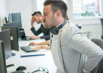 മര്യാദയ്ക്ക് ‘ ഇരുന്നാൽ’ നിങ്ങൾക്ക് കൊള്ളാം; അല്ലെങ്കിൽ തലച്ചോറ് പിണങ്ങും; നേരിടുക ഗുരുതര ആരോഗ്യപ്രശ്നങ്ങൾ