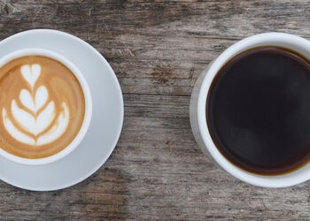 പല്ല് തേയ്ക്കാതെ കാപ്പിയോ ചായയോ കുടിയ്ക്കുന്ന ശീലമുണ്ടോ?; എങ്കിൽ അറിഞ്ഞോളൂ ഇക്കാര്യങ്ങൾ