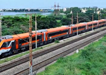 കേരളത്തിന് വീണ്ടും കേന്ദ്ര സമ്മാനം; അടുത്ത വന്ദേഭാരത് കൂടി അനുവദിച്ചു; പുതിയ സര്‍വീസ് ചെന്നൈ-ബെംഗളൂരു- എറണാകുളം നഗരങ്ങളെ ബന്ധിപ്പിച്ച്