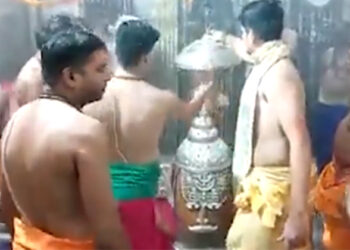 വേൾഡ് കപ്പ് ഫൈനൽ; ഇന്ത്യയുടെ വിജയത്തിനായി മഹാകാലേശ്വർ ക്ഷേത്രത്തിൽ ഭസ്മാരതി പൂജ