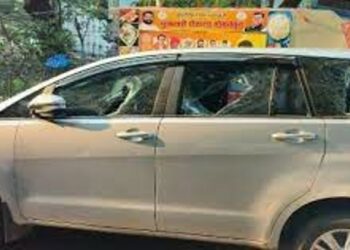 മറാഠ ക്വാട്ട പ്രക്ഷോഭം രൂക്ഷമാകുന്നു: മഹാരാഷ്ട്ര മന്ത്രിയുടെ വാഹനം തകർത്തു, മൂന്ന് പേർ കസ്റ്റഡിയിൽ