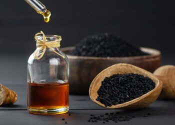 ഒരു പിടി കരിജീരകമുണ്ടോ?; മുടിയിൽ മാജിക് തീർക്കും ഈ മുത്തശ്ശിക്കൂട്ട്; പ്രായം ഇനി എന്നും ഇരുപതുകളിൽ