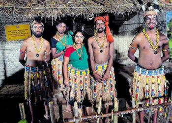 കേരളീയത്തിൽ ഗോത്രവർഗ്ഗ വിഭാഗത്തിൽപ്പെട്ടവരെ പ്രദർശന വസ്തുവാക്കിയ സംഭവം ; കേന്ദ്ര പട്ടികവർഗ്ഗ കമ്മീഷൻ അന്വേഷണത്തിന് ഉത്തരവിട്ടു