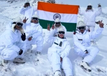 ചരിത്രം രചിച്ച് ക്യാപ്റ്റൻ ഗീതിക കൗൾ ; സിയാച്ചിൻ യുദ്ധഭൂമിയിലെ ആദ്യ വനിതാ മെഡിക്കൽ ഓഫീസർ