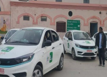 നെറ്റ് സീറോ കാര്ബണ് എമിഷന് സിറ്റിയാകാനൊരുങ്ങി അയോദ്ധ്യ ;പൊതുഗതാഗതത്തന് ഇലക്ട്രിക് കാറുകള്