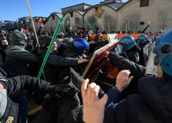 ഇറ്റലിയിലെ അന്താരാഷ്ട്ര വ്യാപാര മേളയിൽ സംഘർഷവുമായി പലസ്തീൻ അനുകൂലികൾ; പ്രതിഷേധം ഇസ്രയേൽ വ്യാപാരികളെ പങ്കെടുപ്പിക്കുന്നതിനെതിരെ; ലാത്തി വീശി പോലീസ്