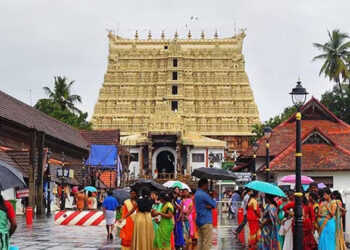 രാമക്ഷേത്ര പ്രാണപ്രതിഷ്ഠ; പത്മനാഭ സ്വാമി ക്ഷേത്രം ഓണവില്ല് സമ്മാനിക്കും