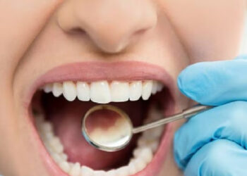 ഓരോ പല്ലിനും വില കൊടുക്കേണ്ടിവരും; 5 പല്ലുകൾ ചികിത്സിച്ച് കേടാക്കിയ ദന്തഡോക്ടർ 5 ലക്ഷം രൂപ നഷ്ടപരിഹാരം നൽകാൻ ഉത്തരവിട്ട് ഉപഭോക്തൃ തർക്കപരിഹാര കമ്മീഷൻ