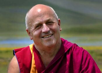 ശാസ്ത്രവും പറയുന്നു ലോകത്തിലെ ഏറ്റവും സന്തോഷവാനായ മനുഷ്യൻ ഇദ്ദേഹമാണെന്ന്; പരമാനന്ദത്തിന്റെ രഹസ്യം ധ്യാനമാണെന്ന് മാത്യു റിക്കാർഡ്