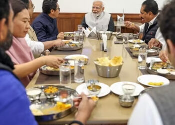 പാർലമെന്റ് അംഗങ്ങൾക്ക് ഉച്ചവിരുന്നൊരുക്കി പ്രധാനമന്ത്രി ; ഒരിക്കലും മറക്കാനാവാത്ത നിമിഷമെന്ന് കേന്ദ്ര മന്ത്രിമാർ