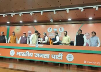 ഹിമാചലിൽ ഞെട്ടി കോൺഗ്രസ്; 9 എംഎൽഎമാർ ബിജെപിയിൽ