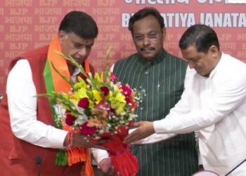 രാമജന്മ ഭൂമിയിൽ വീണ്ടും മാറ്റം; പാർട്ടി വിട്ട് ബിജെപിയിൽ ചേർന്ന് കോൺഗ്രസ് ദേശീയ സെക്രട്ടറി അജയ് കപൂർ