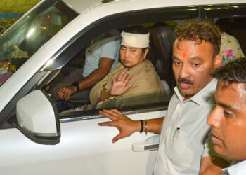 മമത വീണത് പിന്നിൽ നിന്ന് തള്ളിയത് കൊണ്ടല്ല; പ്രതികരിച്ച് തൃണമൂൽ നേതാവ്