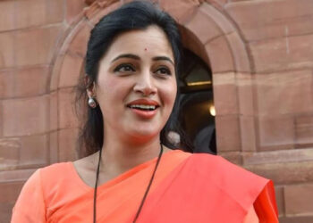 മഹാരാഷ്ട്രയിൽ അംഗബലം ഉയർത്തി ബിജെപി; നവനീത് റാണ പാർട്ടിയിൽ ചേർന്നു