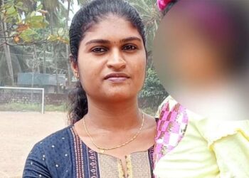 വീടിന് സമീപം ട്രെയിൻ തട്ടി യുവതിയ്ക്ക് ദാരുണാന്ത്യം; കണ്ണുകൾ ദാനം ചെയ്തു