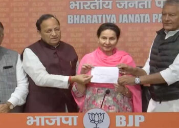 ചവിട്ടിത്തേച്ച പാർട്ടിയിൽ ഇനി തുടരുന്നില്ല; കോൺഗ്രസ് വിട്ട് എംപി പ്രിനീത് കൗർ; ബിജെപിയിൽ ചേർന്നു