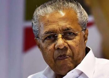 റേഷൻ കടകളിൽ മുഖ്യമന്ത്രിയുടെ പോസ്റ്റർ പതിപ്പിച്ചില്ലെങ്കിൽ നടപടിയെടുക്കും ; ഭീഷണിയുമായി പൊതുവിതരണ വകുപ്പ്