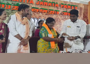 തമിഴ്‌നാട്ടിൽ താമര വിരിയും; സാധാരണക്കാർക്കായി പ്രവർത്തിക്കണം; ബിജെപിയിൽ ചേർന്ന് തമിഴിസൈ സൗന്ദരരാജൻ