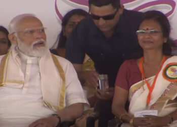 ആവേശം വാനോളം; പ്രധാനമന്ത്രി കുന്നംകുളത്ത് എത്തി; വരവേറ്റ് ശക്തന്റെ മണ്ണ്