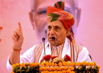 പാകിസ്താന് കഴിവില്ലെങ്കിൽ ഭീകരവാദം തടയാൻ ഇന്ത്യ തയ്യാർ; രാജ്യത്തെ അസ്ഥിരപ്പെടുത്താൻ ശ്രമിച്ചാൽ അനന്തരഫലങ്ങൾ അനുഭവിക്കേണ്ടി വരുമെന്ന് രാജ്‌നാഥ് സിംഗ്