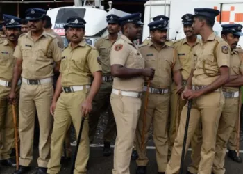 കടുത്ത ജോലി ; മാനസിക സംഘർഷം ; ഒപ്പം മേലാവിൽ നിന്നുള്ള പീഡനവും ;  പോലീസ് സേനയിൽ അമർഷം പുകയുന്നു