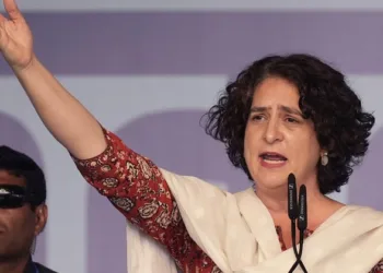 എന്റെ മുത്തശ്ശിയെ കണ്ടുപഠിക്കൂ,പാകിസ്താനെ രണ്ടാക്കി തകർത്തത് കണ്ടില്ലേ..?; പ്രധാനമന്ത്രിയ്ക്ക് ഉപദേശവുമായി പ്രിയങ്ക വാദ്ര