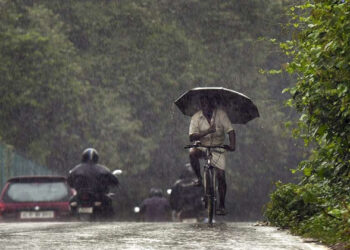 സംസ്ഥാനത്ത് അടുത്ത അഞ്ച് ദിവസവും മഴ; രണ്ട് ജില്ലകളിൽ നാളെ യെല്ലോ അലർട്ട്