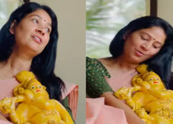 ‘കളഭം തരാം ഭഗവാനെൻ മനസും തരാം’; കൃഷ്ണ വിഗ്രഹത്തെ താലോലിച്ച് പ്രതിഭ എംഎൽഎ; വീഡിയോ വൈറൽ