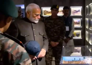 കാർഗിൽ വിജയ ദിവസത്തെ നരേന്ദ്രമോദിയുടെ പ്രസ്താവനയിൽ പരിഭ്രാന്തിയിലായി പാകിസ്താൻ ; അതിർത്തിയിൽ കൂടുതൽ സൈനികരെ വിന്യസിച്ച് പാക് സൈന്യം