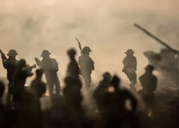 പുകഞ്ഞ് പശ്ചിമേഷ്യ, മൂന്നാം ലോകമഹായുദ്ധം ഇന്ന് ആരംഭിക്കും; റഷ്യ-യുക്രെയ്ൻ യുദ്ധം പ്രവചിച്ച ജ്യോതിഷി