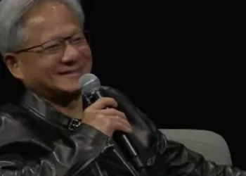 പാത്രം കഴുകി, വെയ്റ്ററായി ജോലി ചെയ്തു; ഇന്ന് ലോകത്തിലെ മൂല്യമേറിയ കമ്പനികളൊന്നിന്റെ സിഇഒ