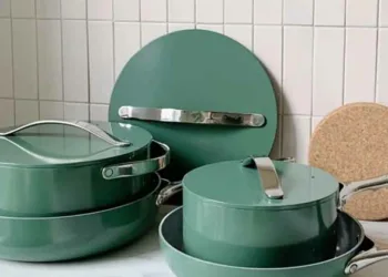 അടുക്കളയില്‍ ഇത്തരം പാത്രങ്ങളുണ്ടോ, എങ്കില്‍ സൂക്ഷിക്കണം