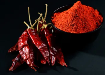 വണ്ണം കുറയ്ക്കാൻ ചുവന്ന മുളകുപൊടിയോ? ഞെട്ടണ്ട..ഹൃദയാരോഗ്യത്തിന് വരെ;നമ്മുടെ മുതുമുത്തശ്ശിമാർ പണ്ടേ ഈ രഹസ്യം മനസിലാക്കിയിരുന്നു