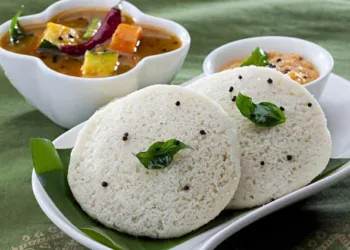 ഒന്ന് കണ്ടറിഞ്ഞ് ചെയ്താല്‍ ഇഡ്ഡലി നിസ്സാരക്കാരനല്ല; വിദഗ്ധര്‍ പറയുന്നതിങ്ങനെ