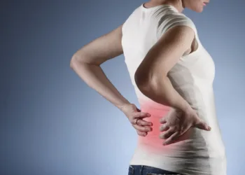 നടുവേദനയാണോ,രോഗലക്ഷണം മാത്രമാണ്; ഈ ഭക്ഷണങ്ങളോട് പറയൂ വലിയൊരു നോ; മാറ്റം അനുഭവിച്ചറിയാം