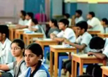 ഉച്ചയോടെ കടുത്ത ചുമയും ശ്വാസ തടസവും ; 30 വിദ്യാർത്ഥികൾ ആശുപത്രിയിൽ