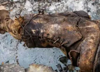 100വര്‍ഷം മുമ്പ് എവറസ്റ്റില്‍ കാണാതായ പര്‍വ്വതാരോഹകന്റെ കാല്‍പ്പാദം കിട്ടി;  ഇനി തെളിയേണ്ടത് ആ രഹസ്യം