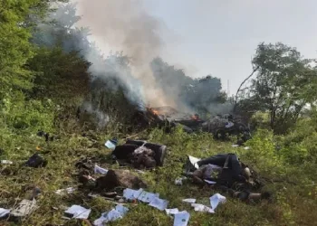 പൂനെയിൽ ഹെലികോപ്റ്റർ തകര്ന്നു; പൈലറ്റും രണ്ട് എൻജിനീയർമാരും മരിച്ചു