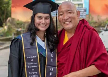 തെരുവില്‍ ഒരു നേരത്തെ അന്നത്തിനായി ഭിക്ഷ യാചിച്ച കുട്ടിക്കാലം, ഇന്ന് ഡോക്ടര്‍; ഒരു യുവതിയുടെ വിജയഗാഥ