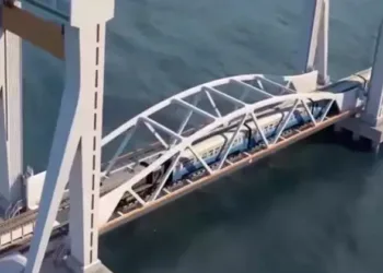 പാമ്പൻപാലം സജ്ജം; അമൃത എക്‌സ്പ്രസ് രാമേശ്വരത്തേയ്ക്ക്