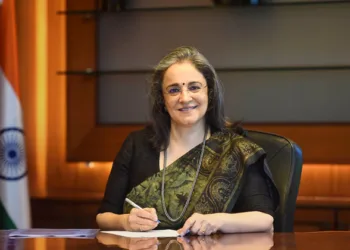 മാധബി ഹാജരായില്ല ; ഒഴിഞ്ഞു മാറിയത് വ്യക്തിപരമായ കാരണങ്ങളുടെ പേരിൽ ; സെബിയുടെ പ്രവർത്തനം പരിശോധിക്കാനുള്ള പാർലമെന്റ് സമിതി യോഗം മാറ്റിവച്ചു