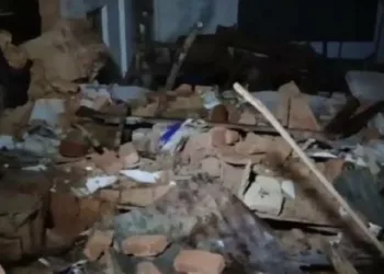 തിരുവനന്തപുരത്ത്  സ്കൂൾ കെട്ടിടം തകർന്നു വീണു; വീണത് കുട്ടികൾ കളിക്കുന്ന സ്ഥലത്ത്