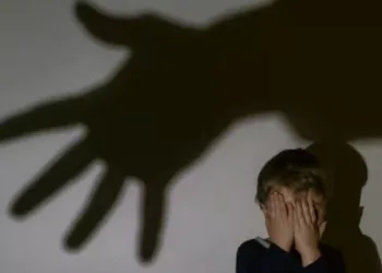 കലോത്സവം കഴിഞ്ഞ് വരുമ്പോൾ വിദ്യാർത്ഥിനിയെ ഉപദ്രവിച്ചു; സ്‌കൂൾ അദ്ധ്യാപകനെതിരെ പോക്‌സോ കേസ്