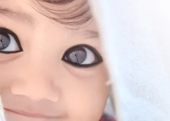 കണ്ണിമകളെ കാക്കാം കരുതലോടെ; കൺമണികൾക്ക് വേണ്ട കൺമഷി